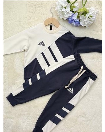 Adidas antrasit unisex takım{3\12 YAŞ ARASI}