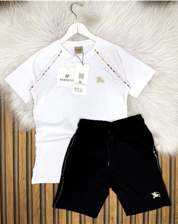 BURBERRY UNİSEX 1/16YAŞ SİYAH-BEYAZ TKM(Aşağıdaki açıklamayı okuyunuz)