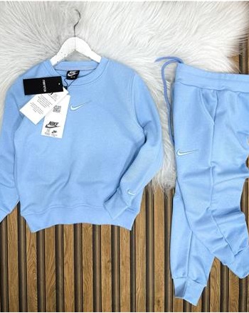 NİKE NAKIŞ İŞLEMELİ UNİSEX MAVİ TAKIM( AŞAĞIDAKİ AÇIKLAMYI OKUYUNUZ 2/16 YAŞ ARASI)