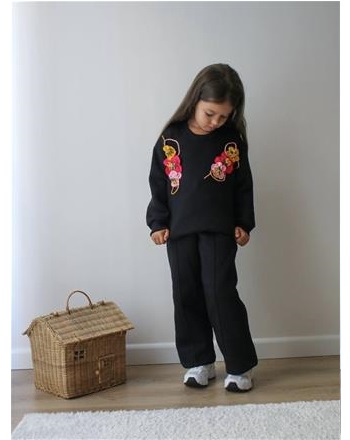 ŞARDONLU ÇİÇEKLİ SİYAH TAKIM (3/10 YAŞ ARASI )